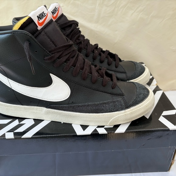 Nike Black and White High-Top Sneakers size 13 - Picture 13 of 14